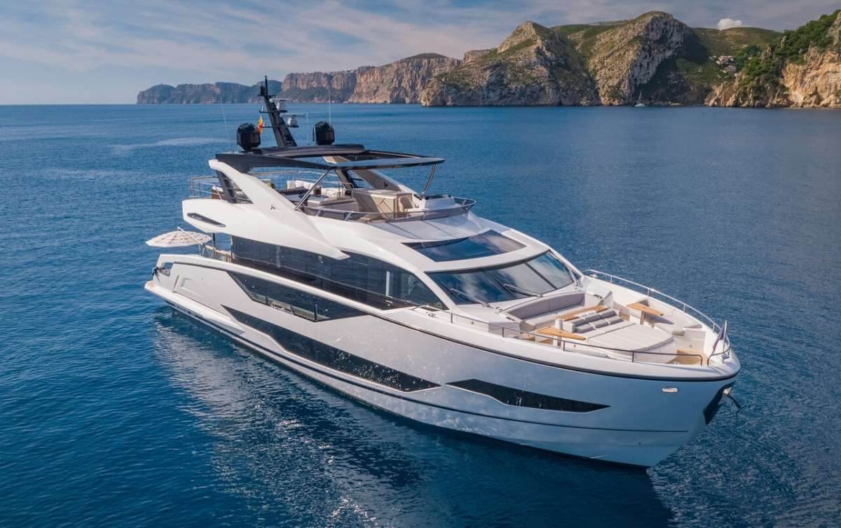 1 LORENA yacht charter 2