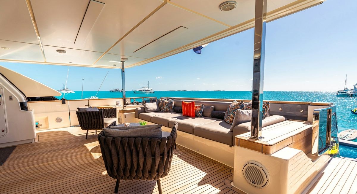 3W yacht charter 4