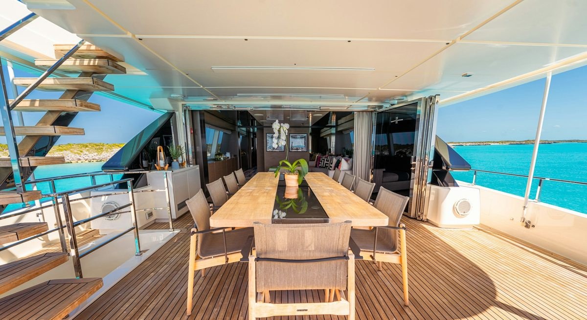 3W yacht charter 3