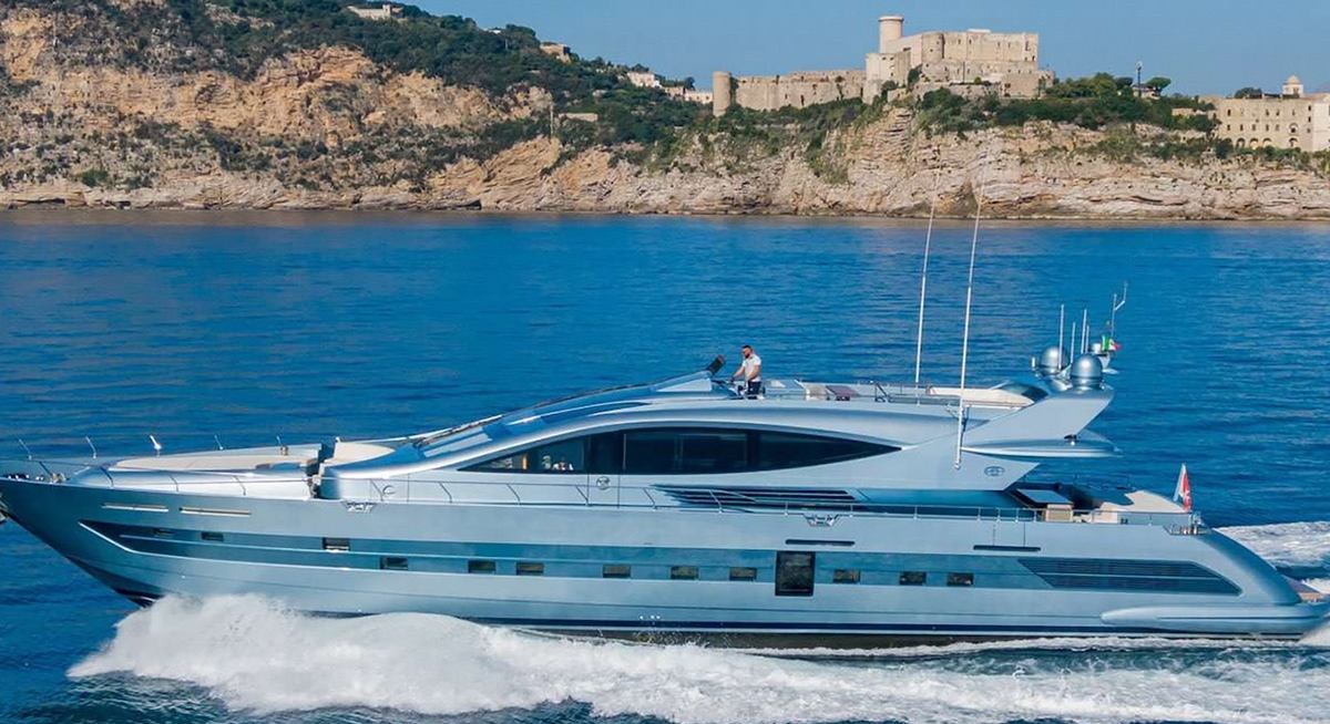 55 FIFTYFIVE YACHT CHARTER yacht charter
