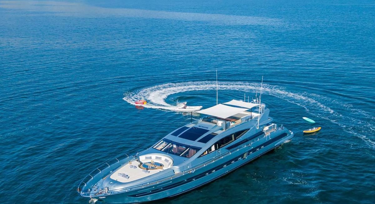 55 FIFTYFIVE yacht charter 5