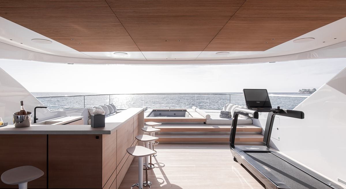ACE yacht charter 4