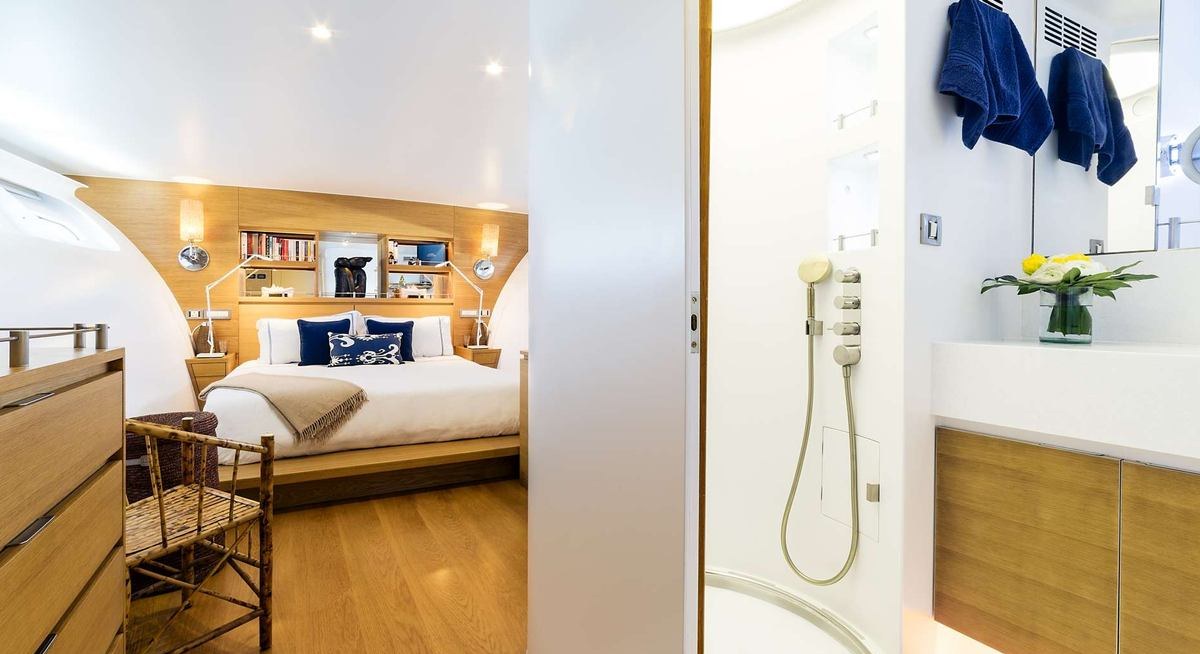 ADASTRA yacht charter 5