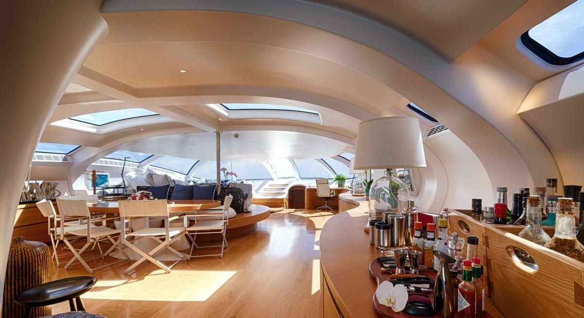 ADASTRA yacht charter 4