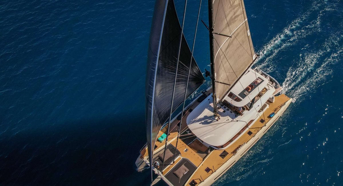 AEOLUS yacht charter 2