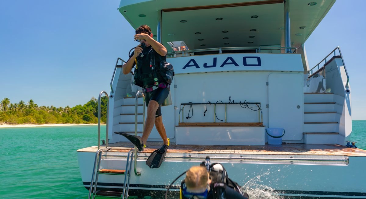 AJAO yacht charter 5