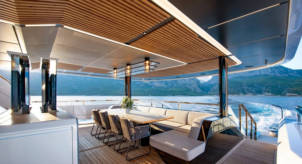 AL WAAB yacht charter 4