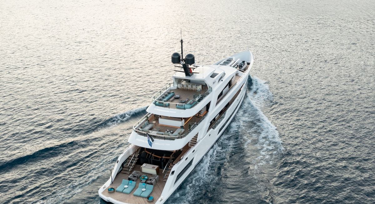 AL WAAB yacht charter 5