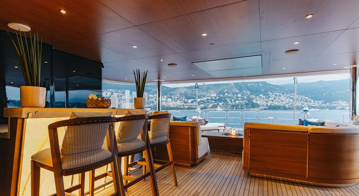 ALFA yacht charter 5