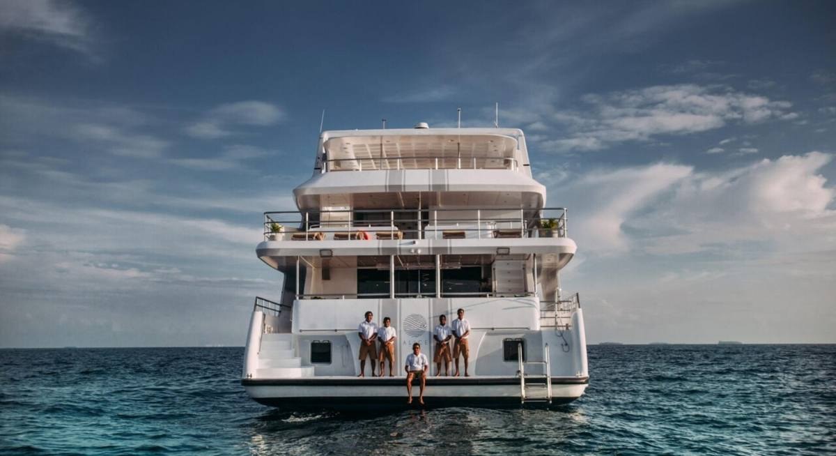 ALICE yacht charter 4