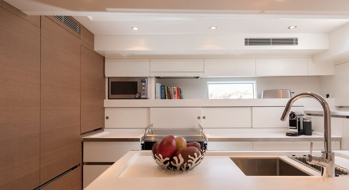 ALLEGRO yacht charter 3