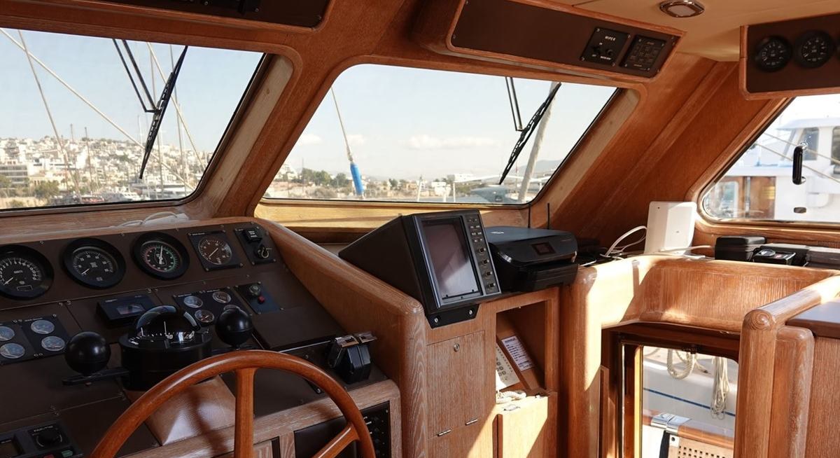 ALTHEA yacht charter 5