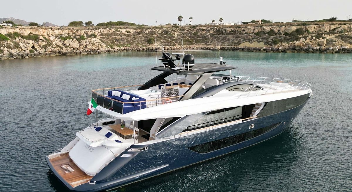 ALTVS yacht charter 5