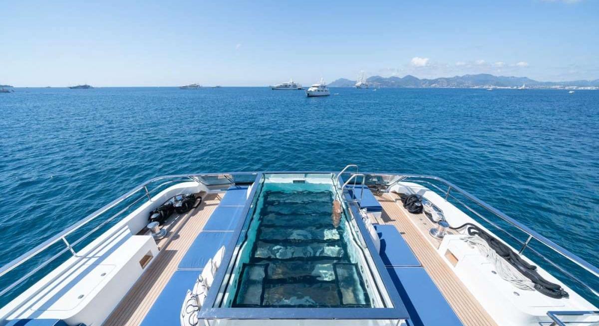 ALULIM yacht charter 5