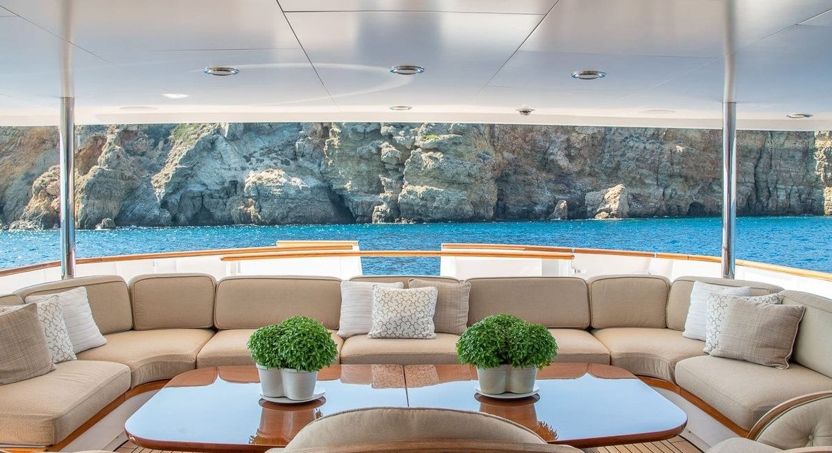 ANCALLIA yacht charter 4
