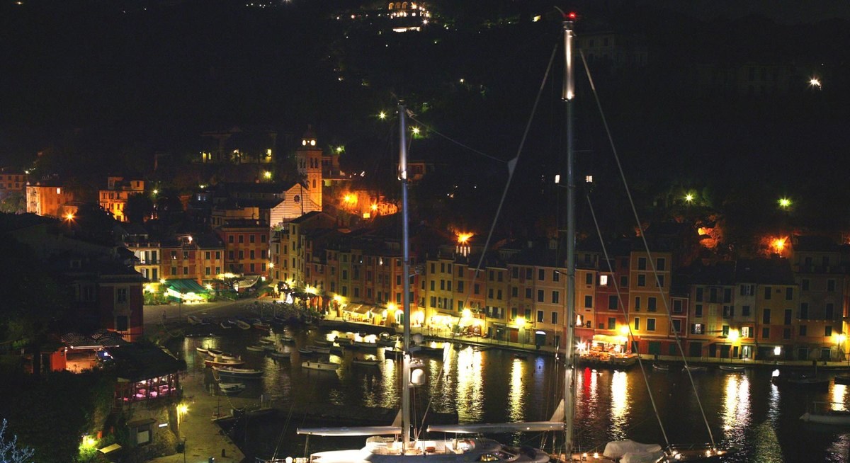 ANDROMEDA LA DEA yacht charter 2