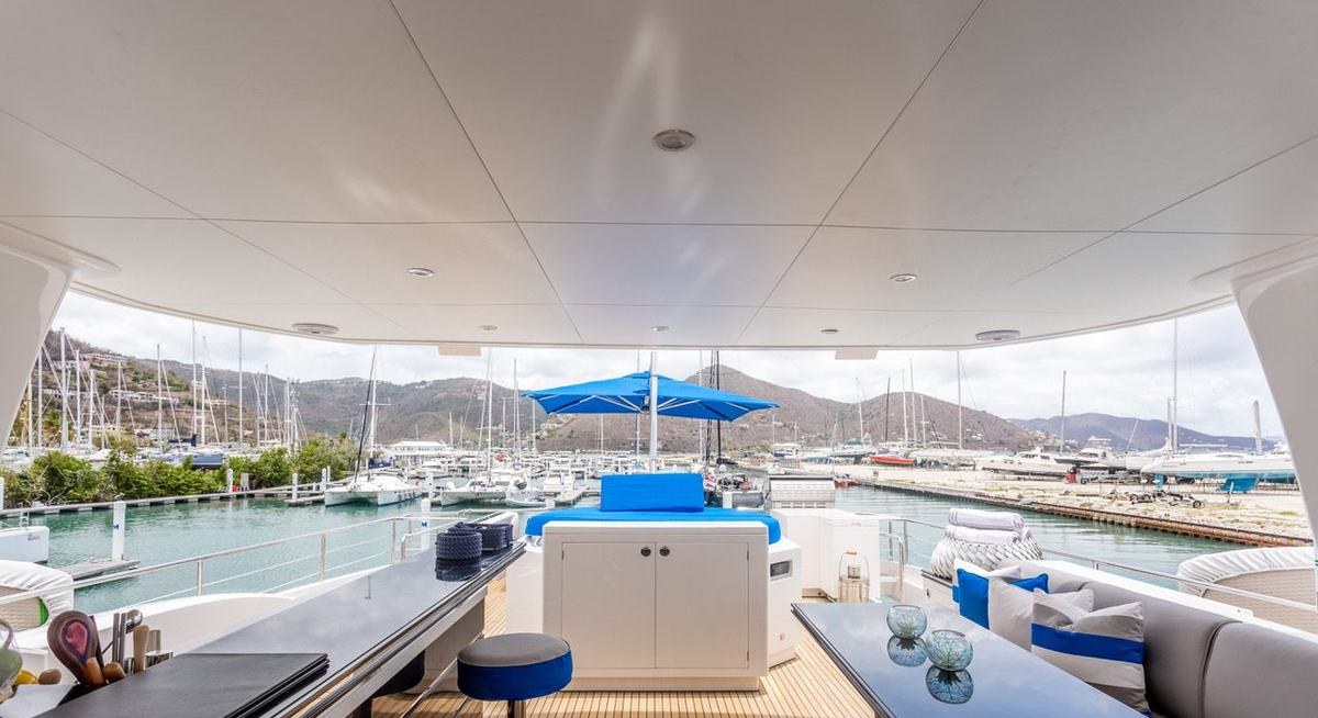 ANGELEYES yacht charter 3