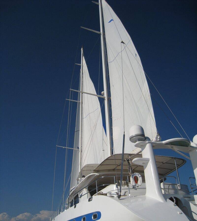ANGELO II yacht charter 3