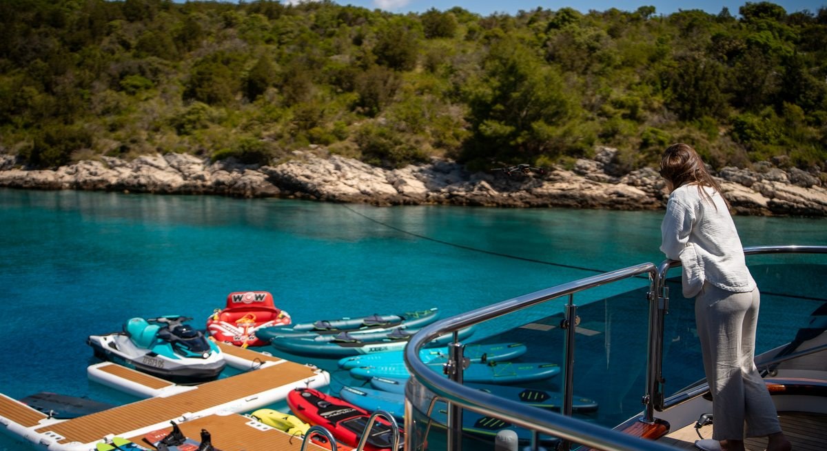 ANIMA MARIS yacht charter 2