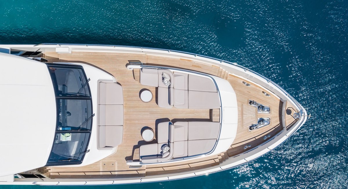ANTHEYA III yacht charter 2
