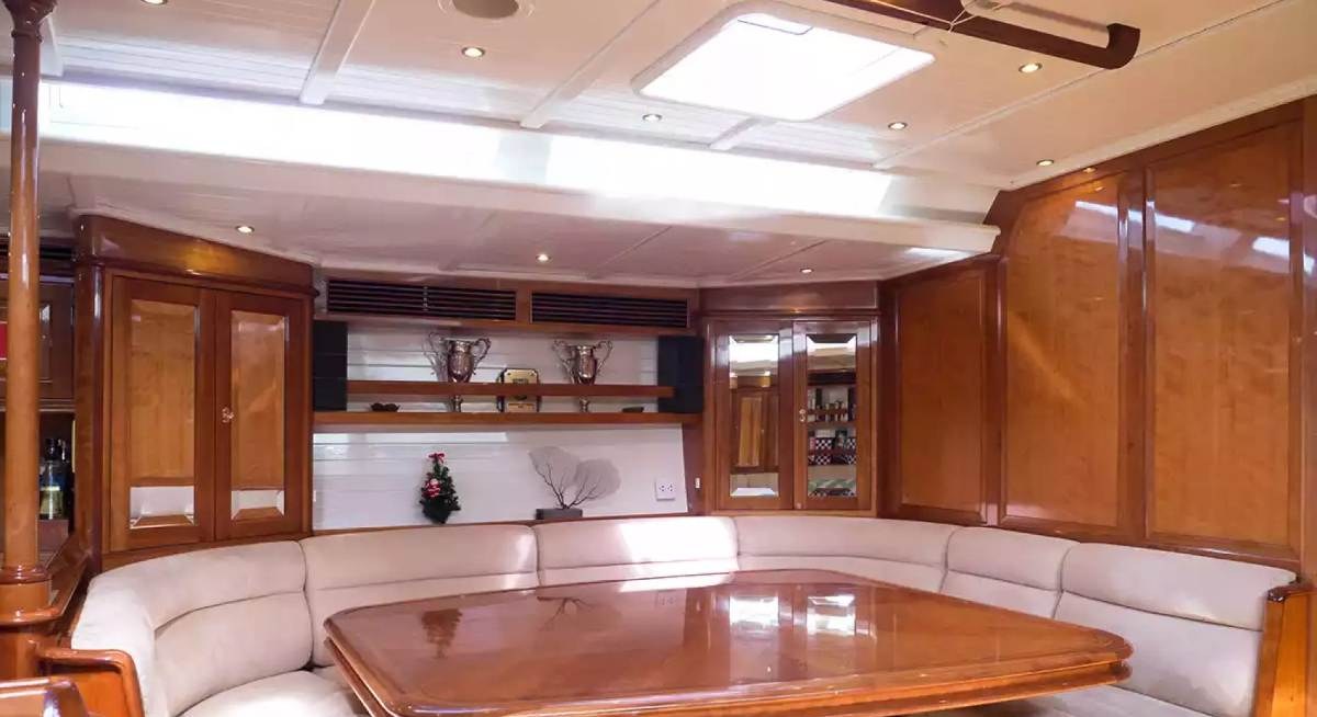 APHRODITE I yacht charter 5