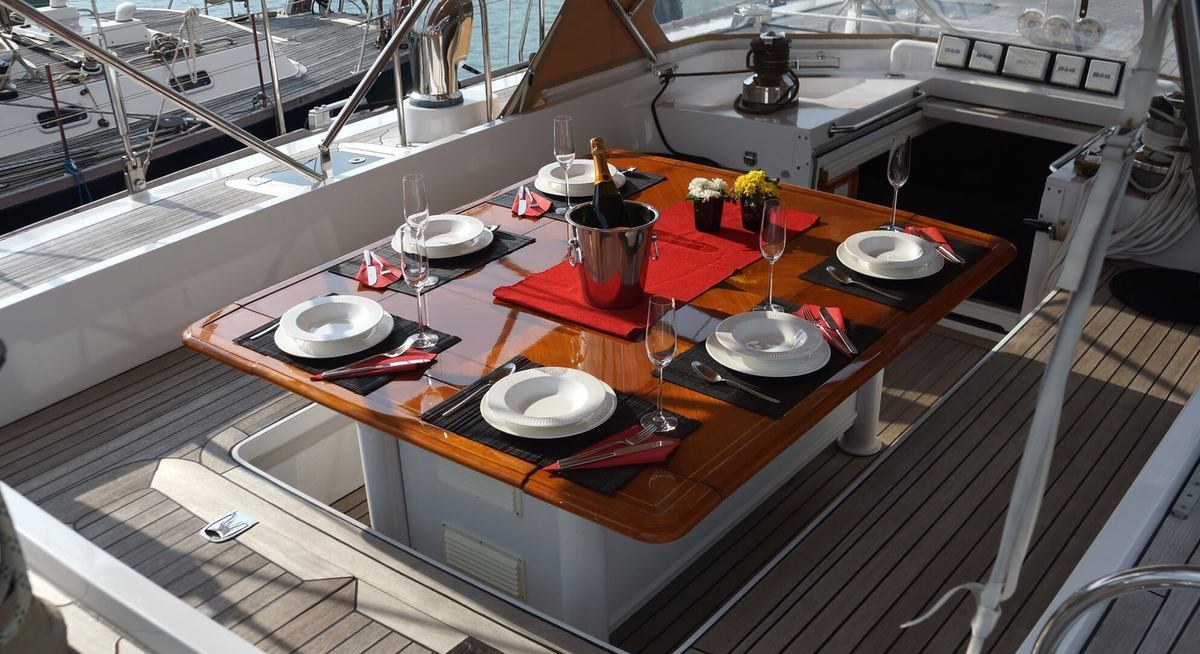 APHRODITE I yacht charter 4