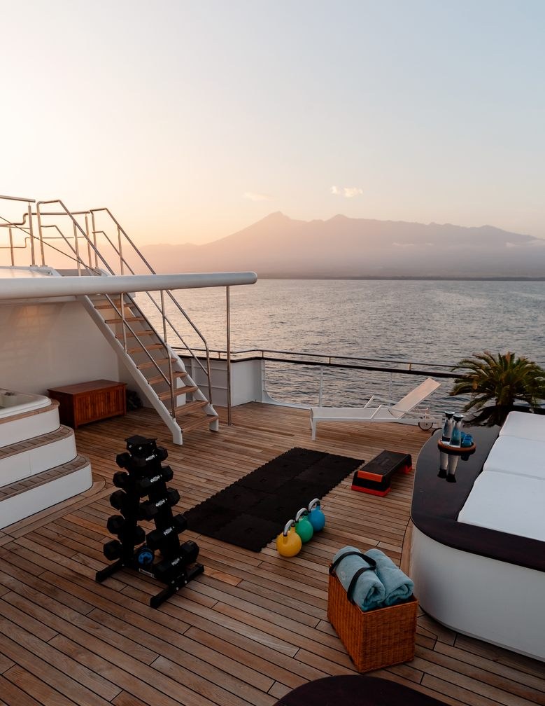 AQUA BLU yacht charter 4