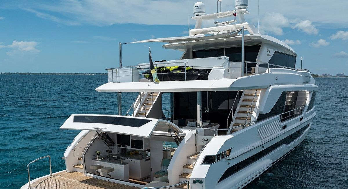 AQUA LIFE yacht charter 5