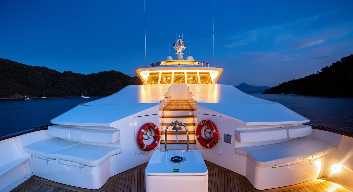 AQUA MARE yacht charter 2