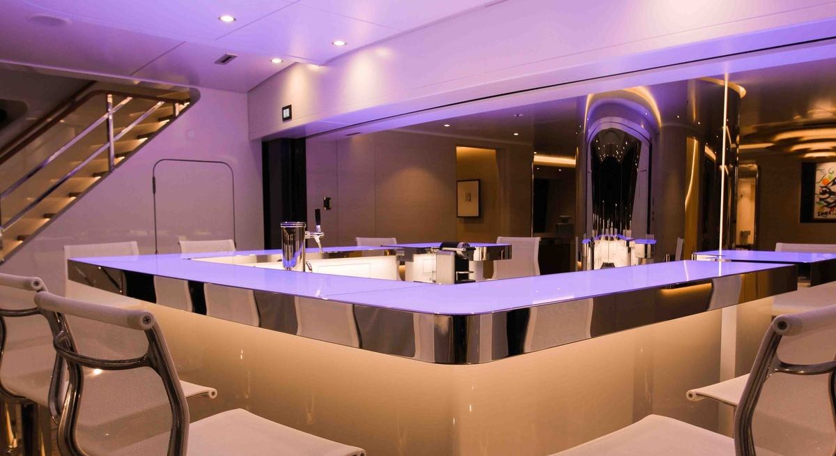 AQUIJO yacht charter 5