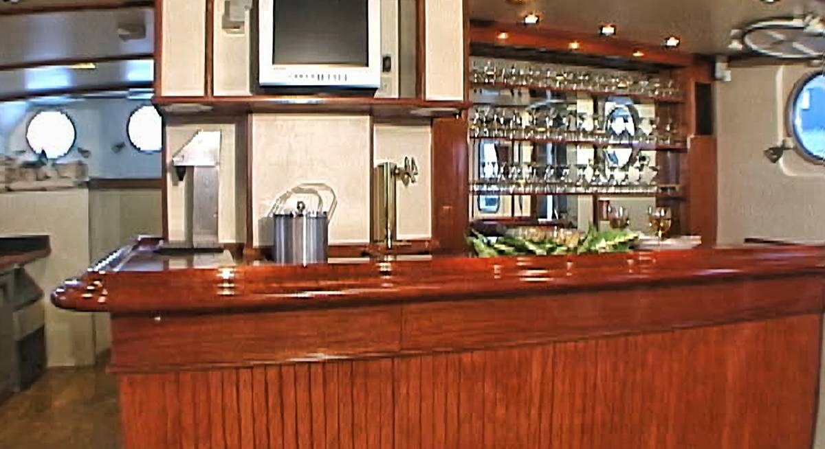 ARABELLA II yacht charter 4