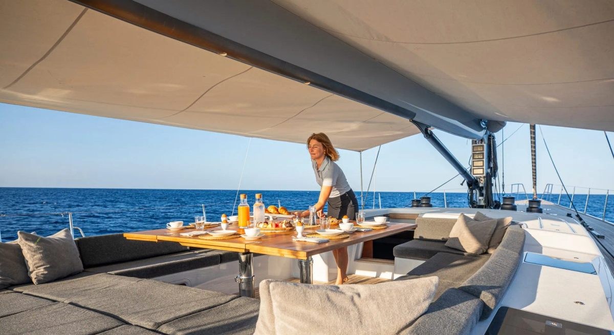 ARAGON yacht charter 3