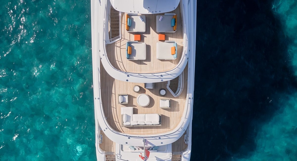 ARKADIA yacht charter 4