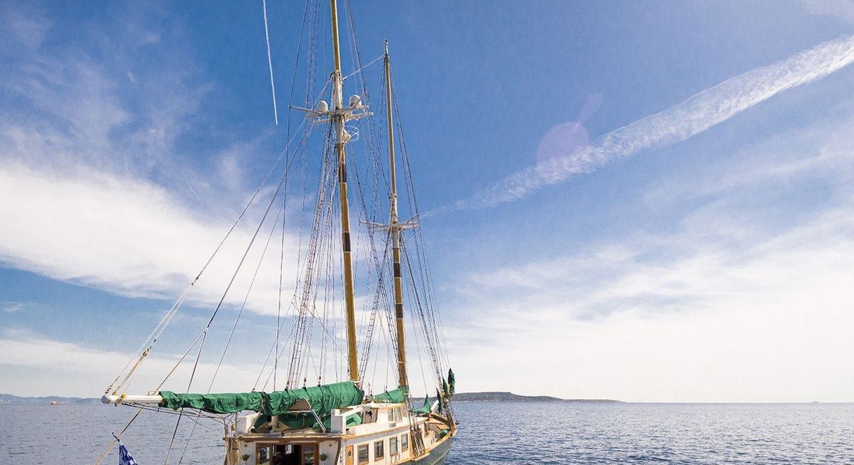ARKTOS yacht charter 5