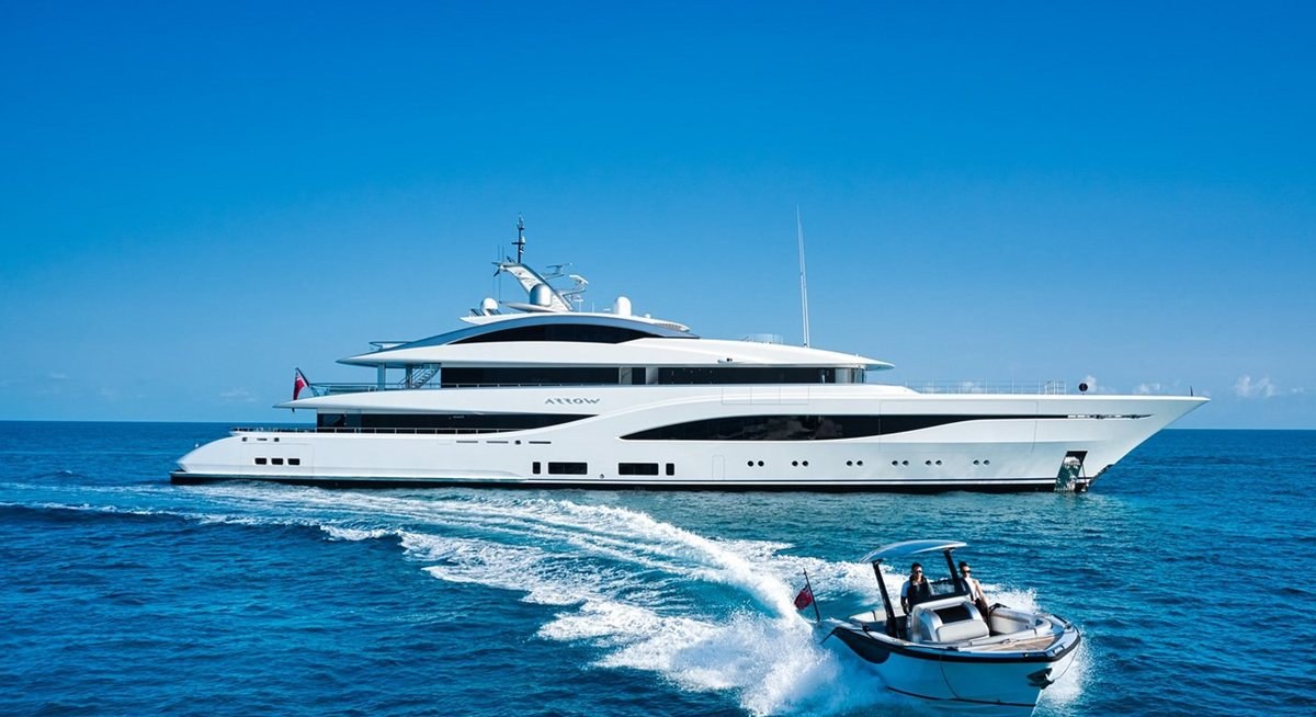 ARROW yacht charter 1