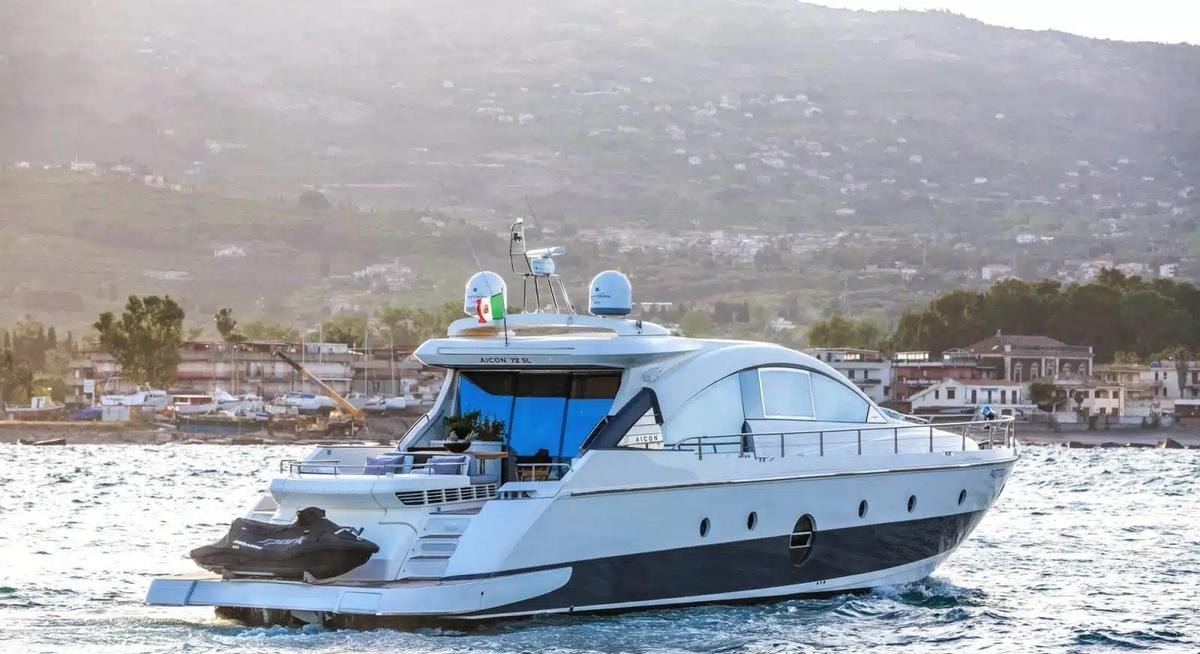 ARWEN yacht charter 5