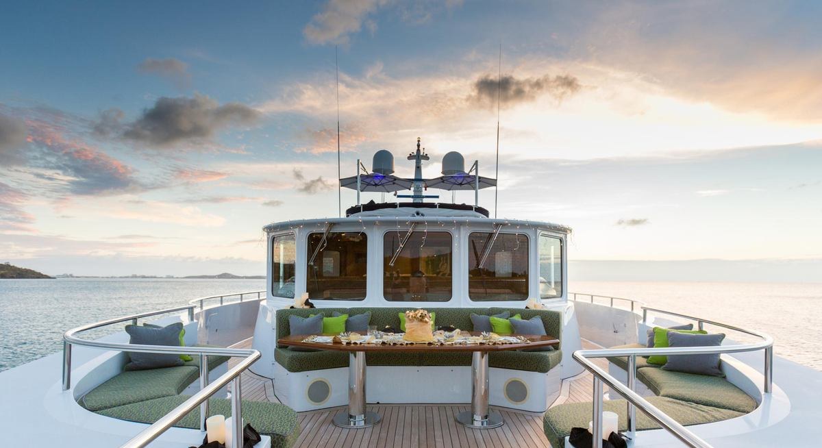 AT LAST yacht charter 5