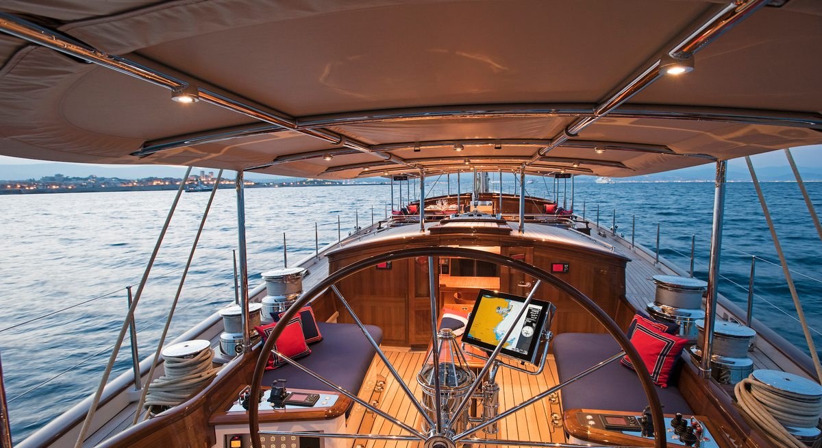 ATALANTE yacht charter 3