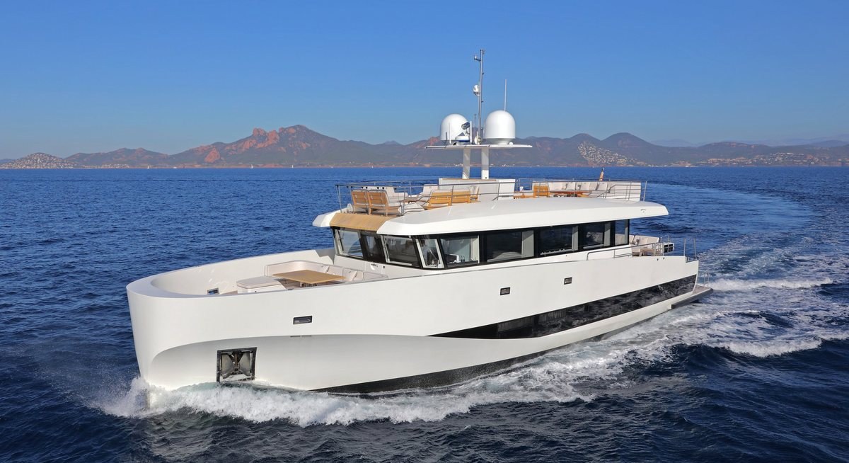 ATHENA I yacht charter 1