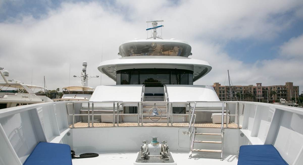 AURORA yacht charter 2
