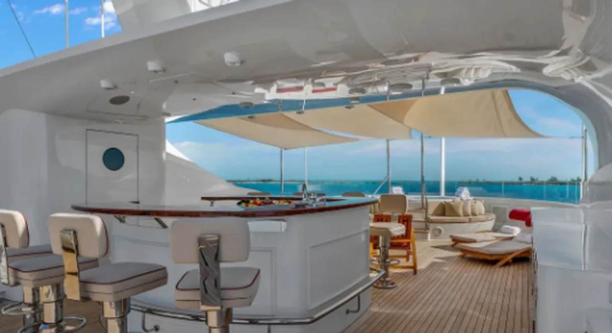 AVALON yacht charter 3