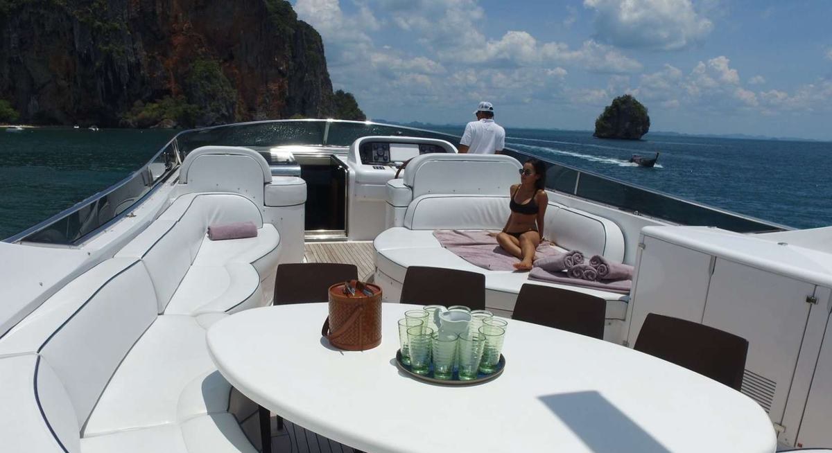 AVELINE yacht charter 3
