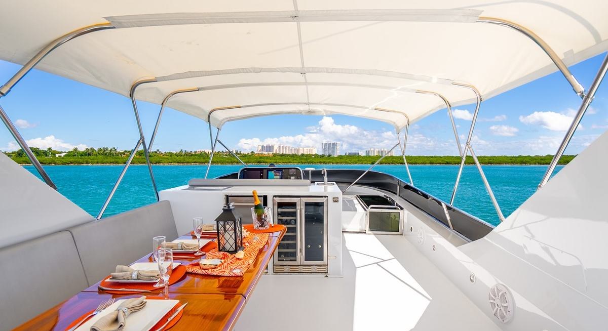 AZURE yacht charter 3