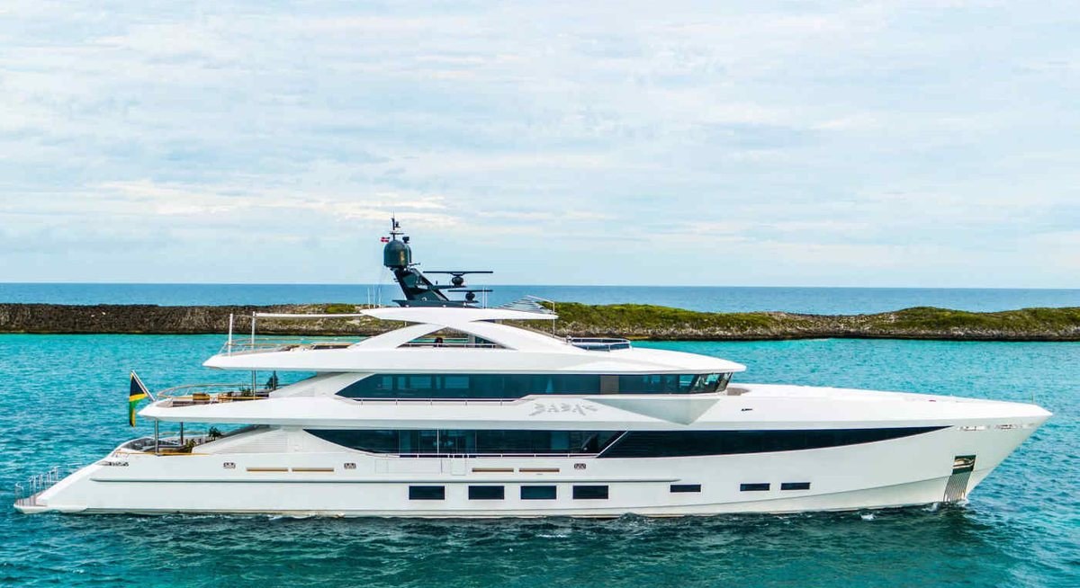 BABAS yacht charter 1
