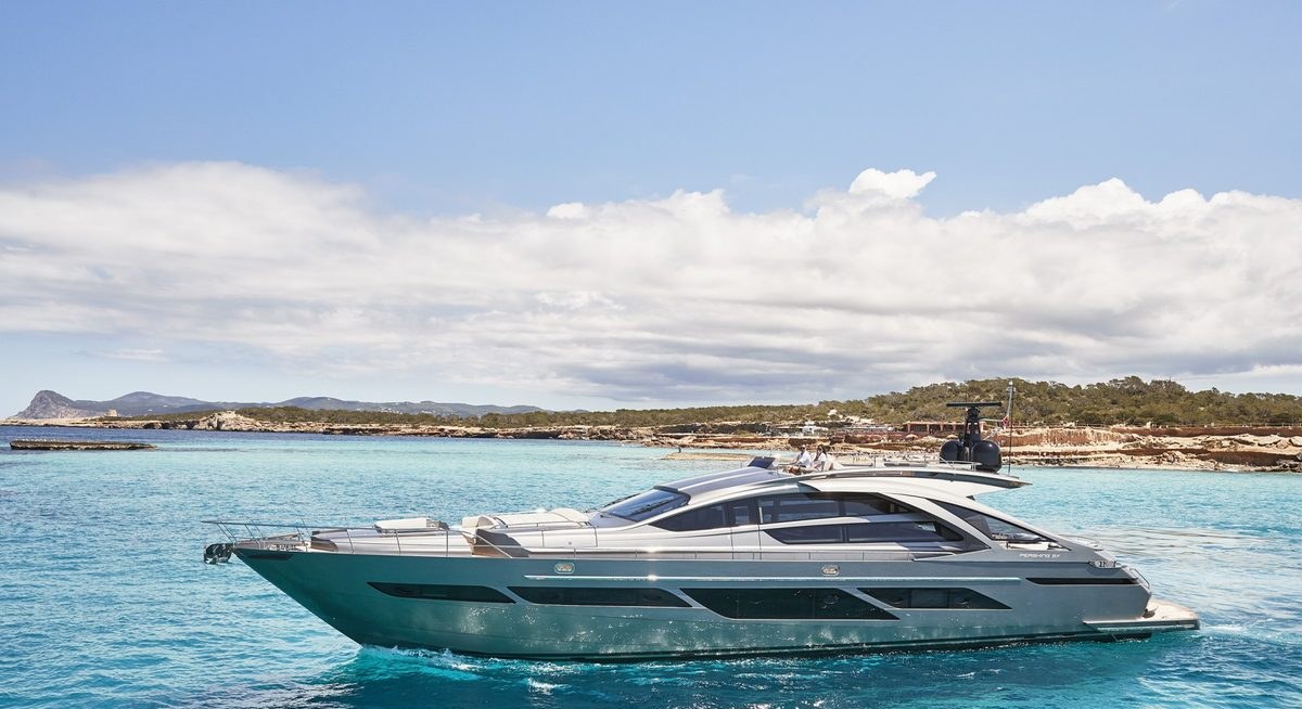 BALOO III yacht charter 1