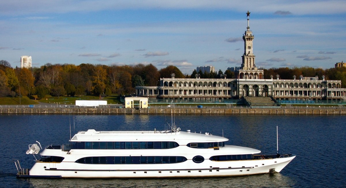 BALU yacht charter 1