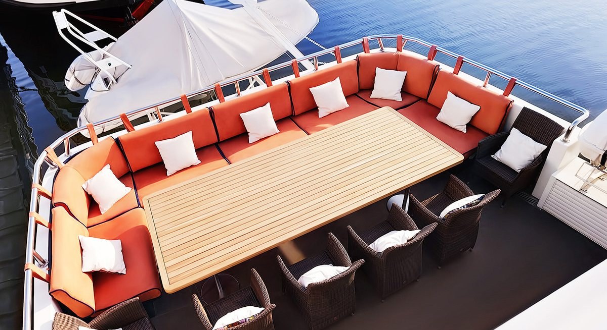 BALU yacht charter 3