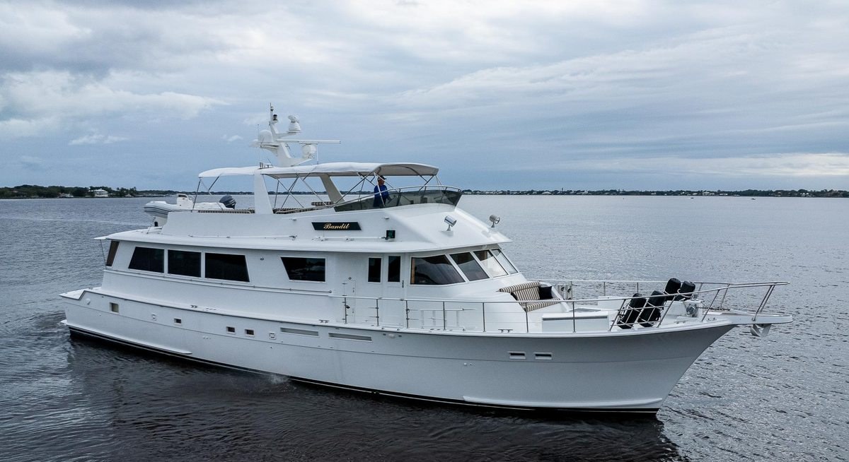 BANDIT YACHT CHARTER yacht charter