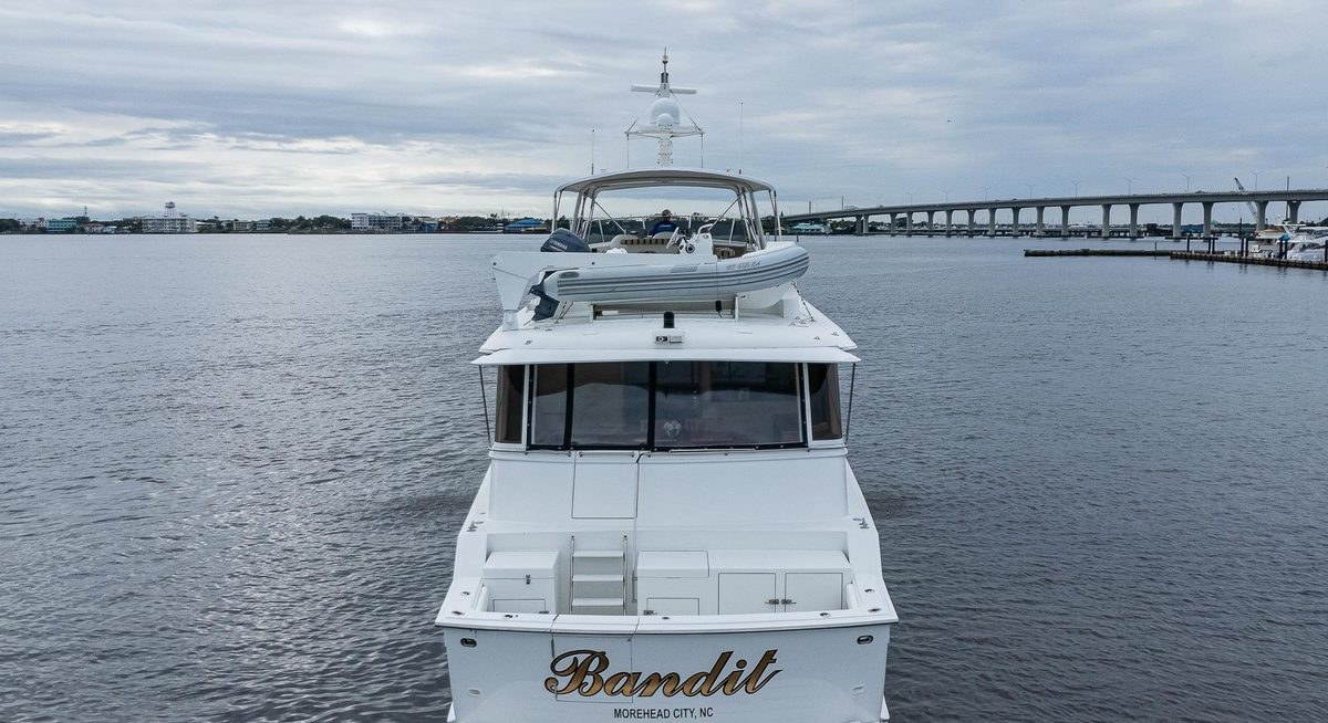 BANDIT yacht charter 5