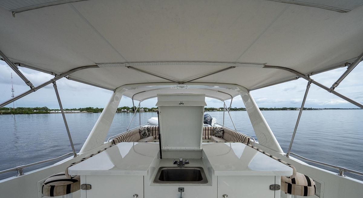 BANDIT yacht charter 4